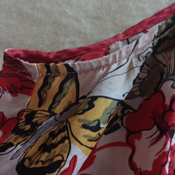 CAbi Silk Blouse In Red Hisbiscus Golden Butterly - Picture 12 of 15